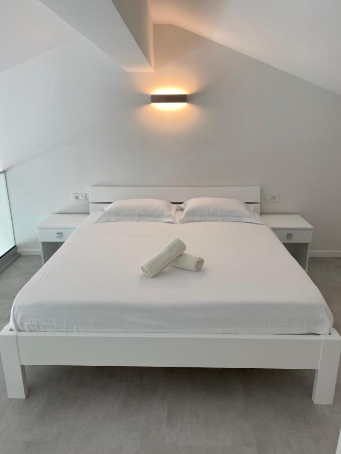 Divine Moments Apartment Pisak Bagian luar foto
