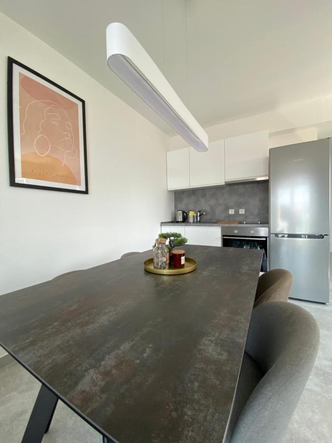 Divine Moments Apartment Pisak Bagian luar foto